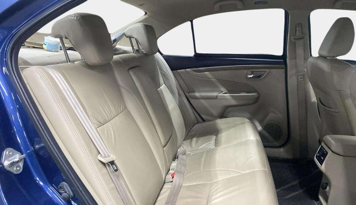2019 Maruti Ciaz ALPHA  AT 1.5 SHVS PETROL, Petrol, Automatic, 35,469 km, Right Side Rear Door Cabin