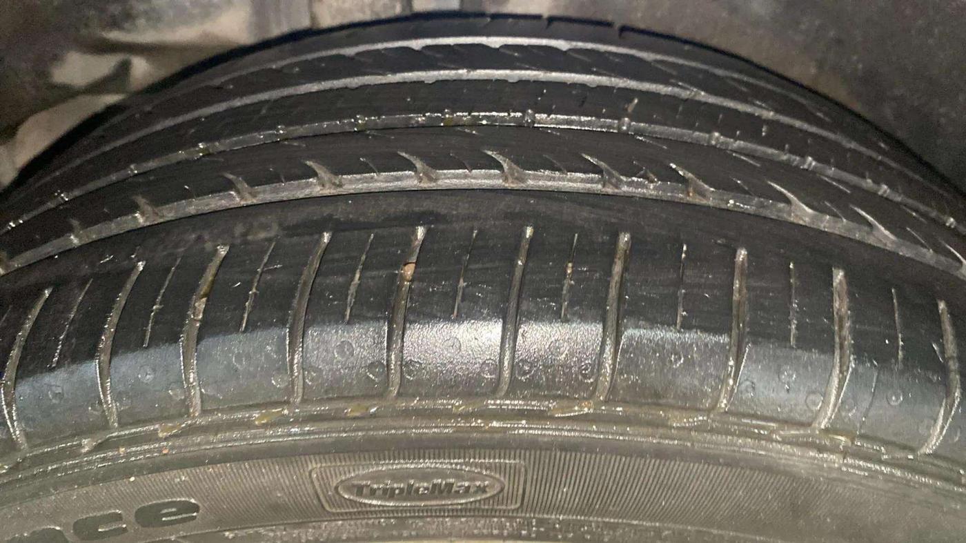 2019 Maruti Ciaz ALPHA  AT 1.5 SHVS PETROL, Petrol, Automatic, 35,469 km, Right Rear Tyre Tread
