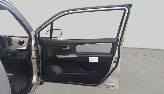 2015 Maruti Wagon R 1.0 LXI CNG, CNG, Manual, 56,475 km, RHS Front Door