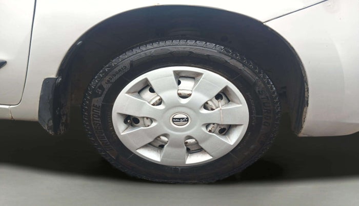 2015 Maruti Wagon R 1.0 LXI CNG, CNG, Manual, 56,475 km, Right Front Wheel