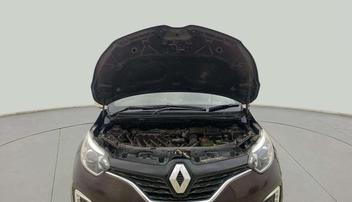 2018 Renault Captur RXT PETROL DUAL TONE, Petrol, Manual, 60,954 km, Open Bonet