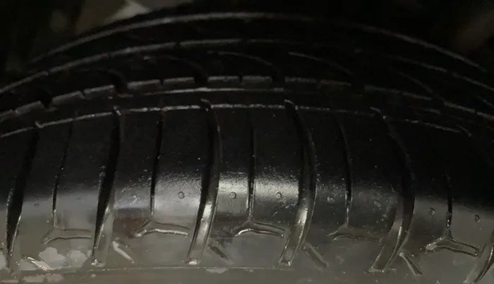 2017 Maruti Baleno ALPHA PETROL 1.2, Petrol, Manual, 66,265 km, Left Rear Tyre Tread