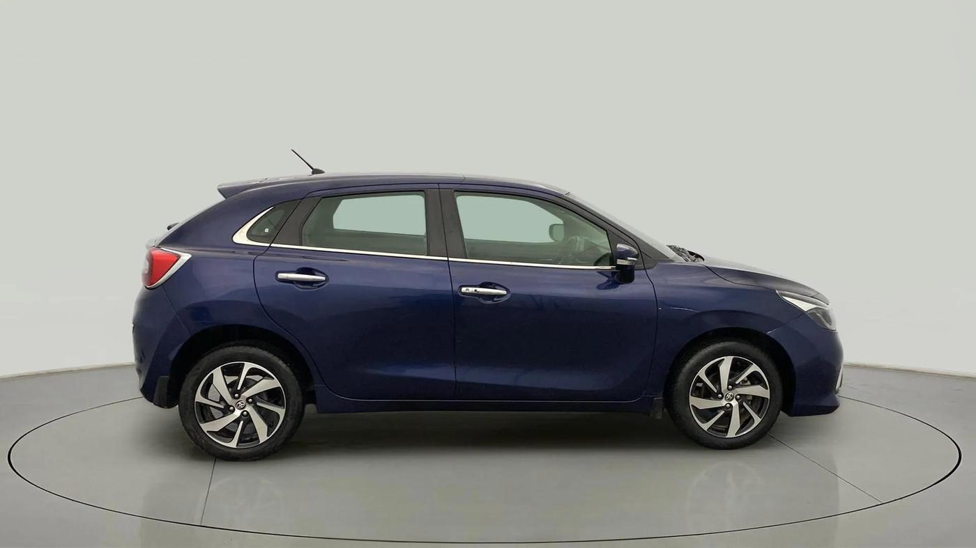 2022 Toyota Glanza V, Petrol, Manual, 66,408 km, Right Side View