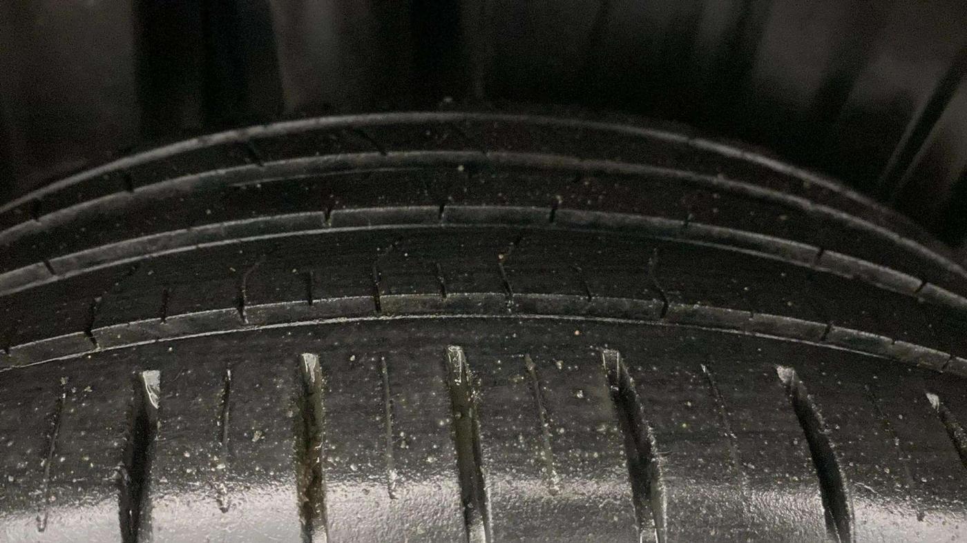2022 Toyota Glanza V, Petrol, Manual, 66,408 km, Right Rear Tyre Tread