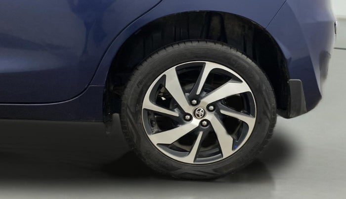 2022 Toyota Glanza V, Petrol, Manual, 66,408 km, Left Rear Wheel
