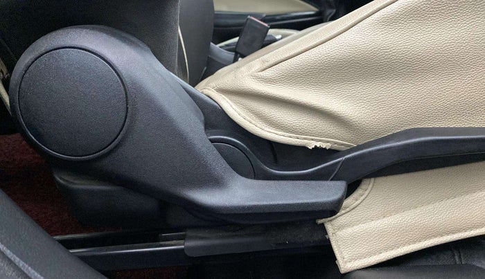 2022 Toyota Glanza V, Petrol, Manual, 66,408 km, Driver Side Adjustment Panel