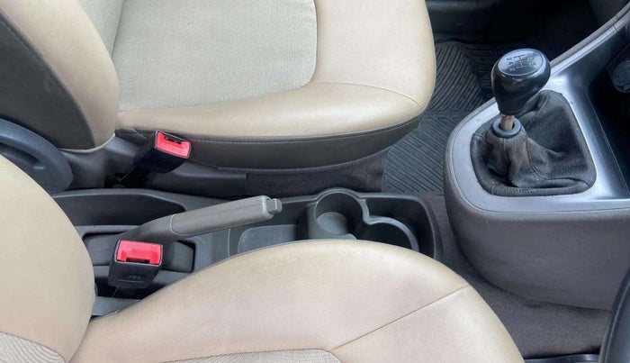 2013 Hyundai i10 MAGNA 1.1, Petrol, Manual, 96,239 km, Gear Lever