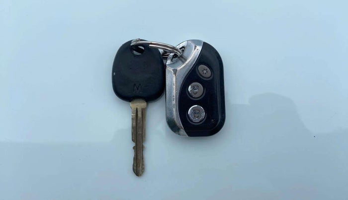 2013 Hyundai i10 MAGNA 1.1, Petrol, Manual, 96,239 km, Key Close Up