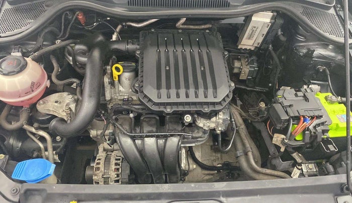 2018 Volkswagen Ameo COMFORTLINE 1.0L, Petrol, Manual, 89,647 km, Open Bonet