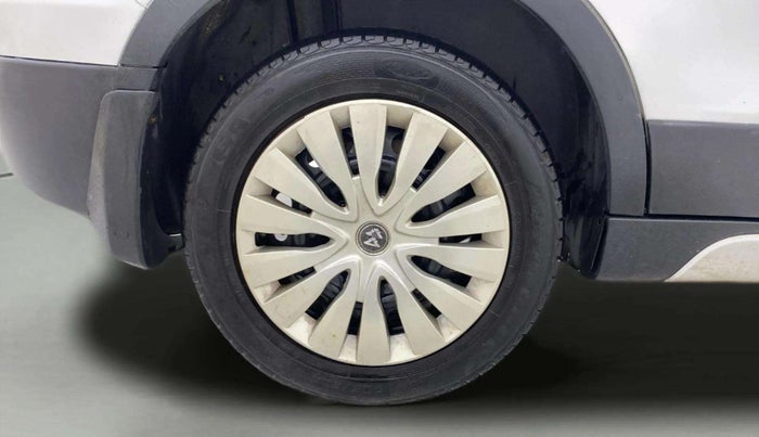 2016 Maruti S Cross DELTA 1.3, Diesel, Manual, 1,46,423 km, Right Rear Wheel