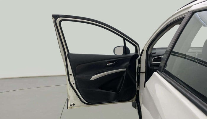 2016 Maruti S Cross DELTA 1.3, Diesel, Manual, 1,46,423 km, LHS Front Door