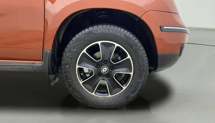 2019 Renault Duster 110 PS RXS 4X2 AMT DIESEL, Diesel, Automatic, 1,06,032 km, Right Front Wheel