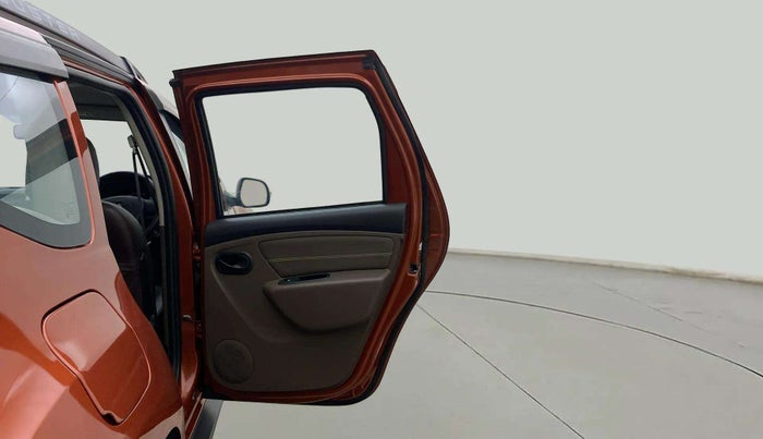 2019 Renault Duster 110 PS RXS 4X2 AMT DIESEL, Diesel, Automatic, 1,06,032 km, RHS Rear Door
