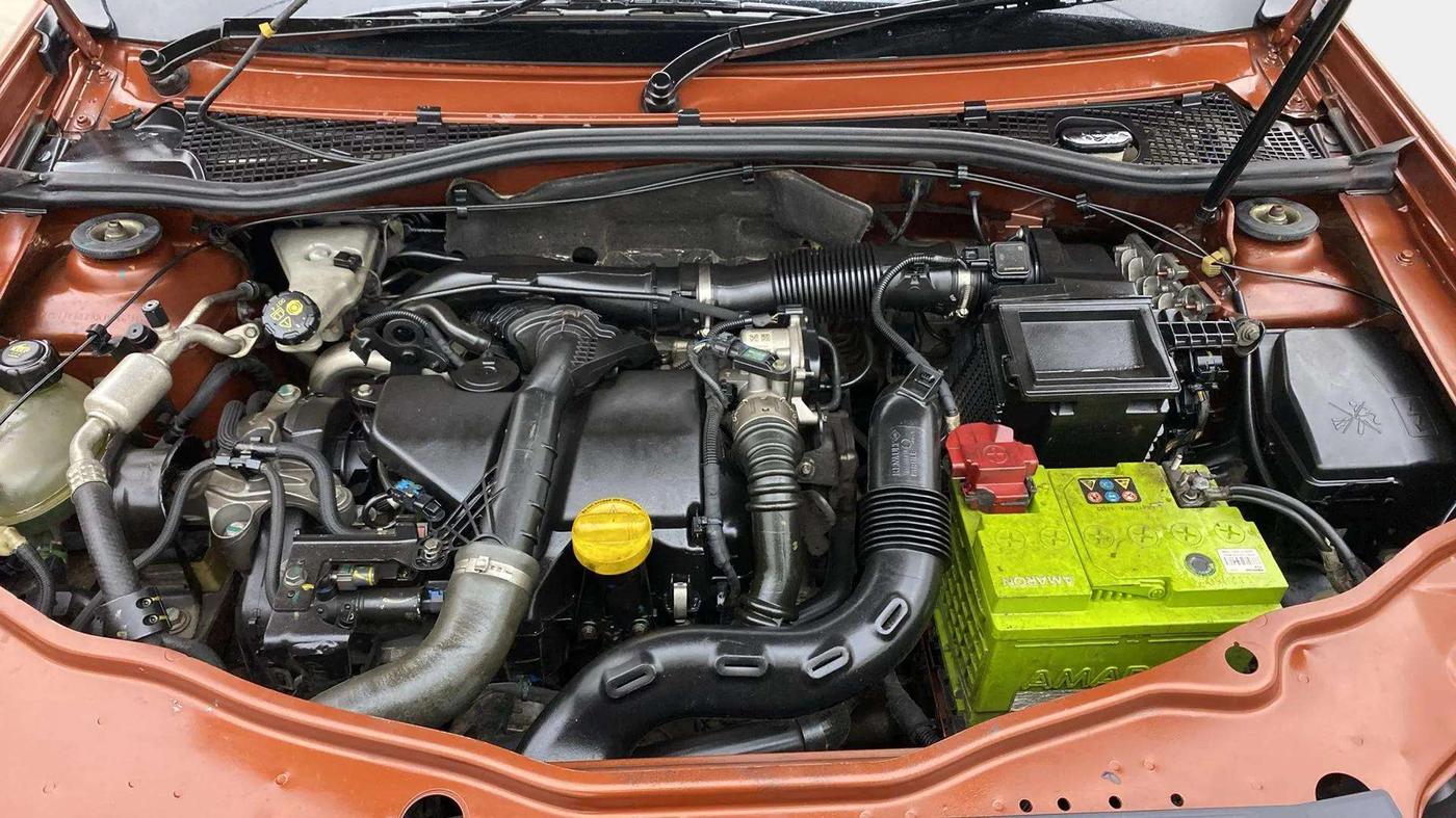 2019 Renault Duster 110 PS RXS 4X2 AMT DIESEL, Diesel, Automatic, 1,06,214 km, Engine View