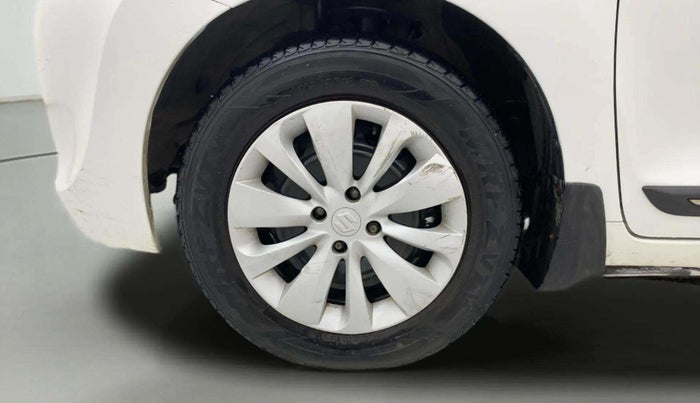 2017 Maruti Baleno DELTA PETROL 1.2, Petrol, Manual, 1,05,332 km, Left Front Wheel