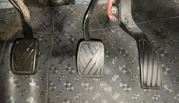 2021 Maruti Vitara Brezza VXI, Petrol, Manual, 47,761 km, Pedals