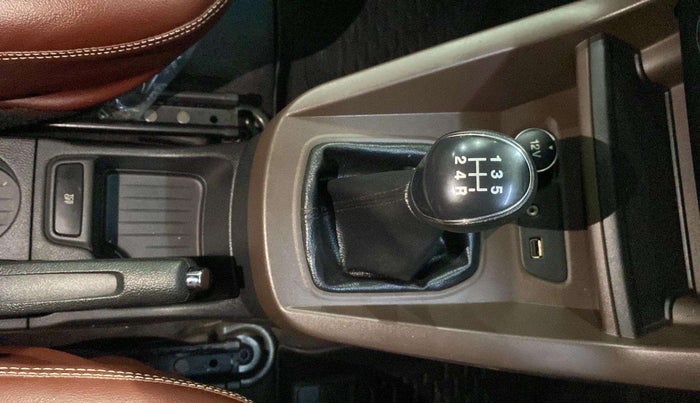 2019 Ford FREESTYLE TITANIUM PLUS 1.2 PETROL, Petrol, Manual, 30,887 km, Gear Lever