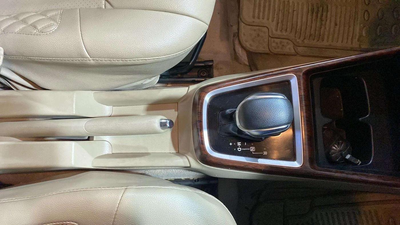2017 Maruti Dzire VXI AMT, Petrol, Automatic, 30,159 km, Gear Lever