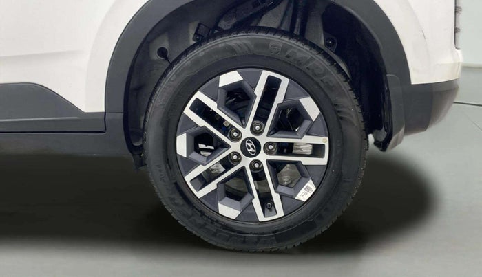 2024 Hyundai VENUE SX (O) MT 1.0 Turbo, Petrol, Manual, 6,880 km, Left Rear Wheel