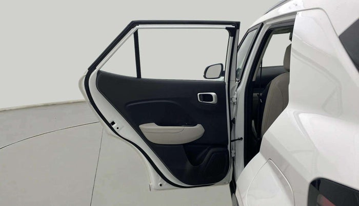 2024 Hyundai VENUE SX (O) MT 1.0 Turbo, Petrol, Manual, 6,880 km, LHS Rear Door