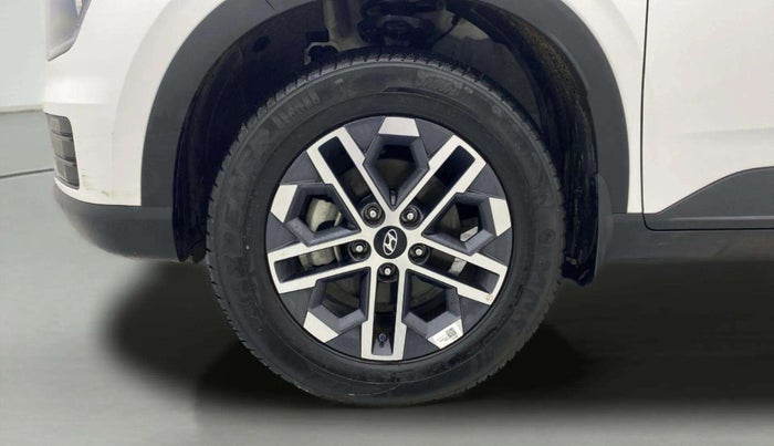 2024 Hyundai VENUE SX (O) MT 1.0 Turbo, Petrol, Manual, 6,880 km, Left Front Wheel