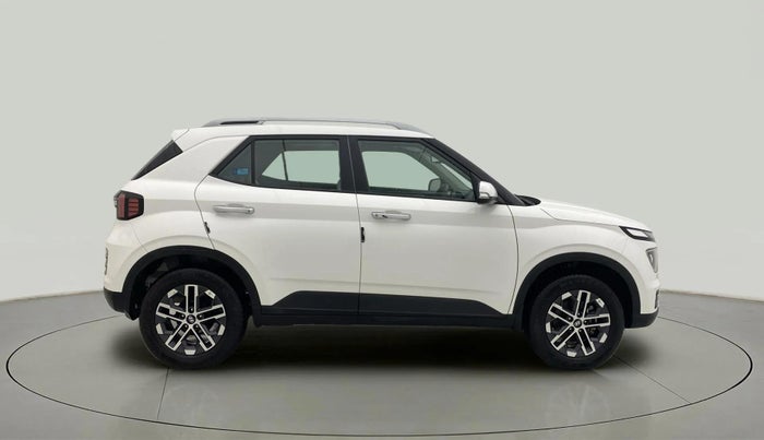 2024 Hyundai VENUE SX (O) MT 1.0 Turbo, Petrol, Manual, 6,880 km, Right Side View