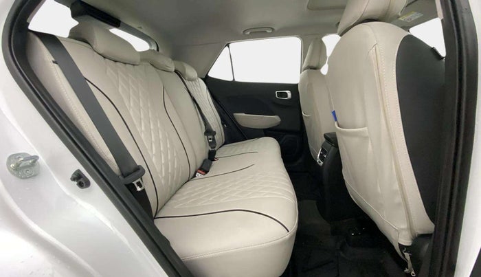 2024 Hyundai VENUE SX (O) MT 1.0 Turbo, Petrol, Manual, 6,880 km, Right Side Rear Door Cabin