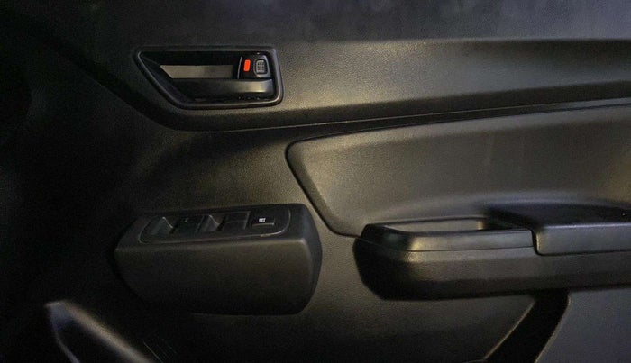 2023 Maruti Swift LXI, Petrol, Manual, 9,624 km, Driver Side Door Panels Control