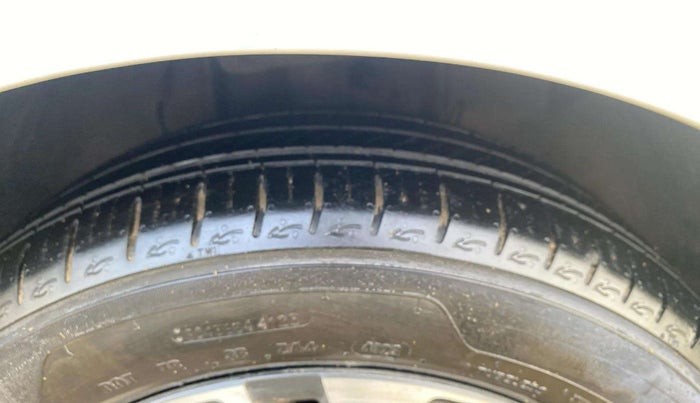 2020 Tata Tiago XZA PLUS PETROL, Petrol, Automatic, 16,037 km, Right Front Tyre Tread