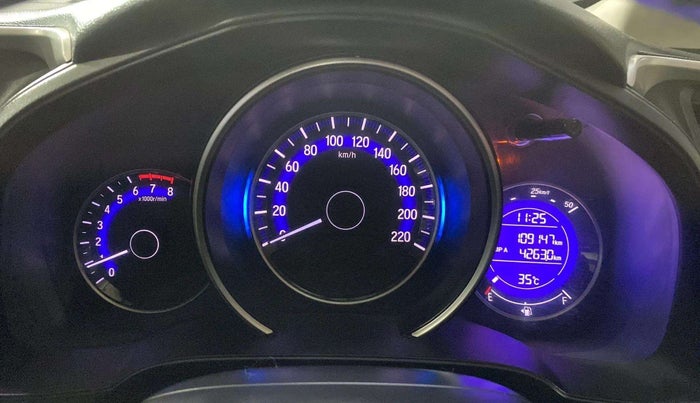 2017 Honda Jazz 1.2L I-VTEC VX, Petrol, Manual, 1,09,143 km, Odometer Image