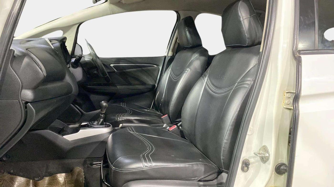 2017 Honda Jazz 1.2L I-VTEC VX, Petrol, Manual, 1,09,155 km, Right Side Front Door Cabin