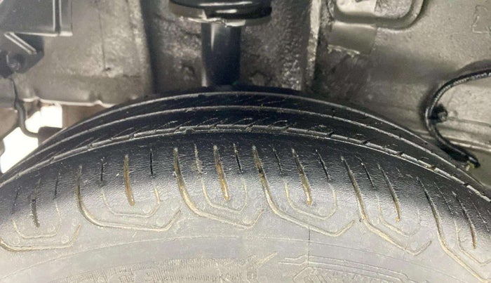 2022 Tata Tiago XZ PLUS CNG, CNG, Manual, 50,323 km, Right Rear Tyre Tread