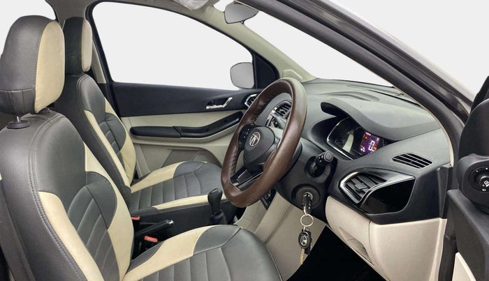 2022 Tata Tiago XZ PLUS CNG, CNG, Manual, 50,323 km, Right Side Front Door Cabin