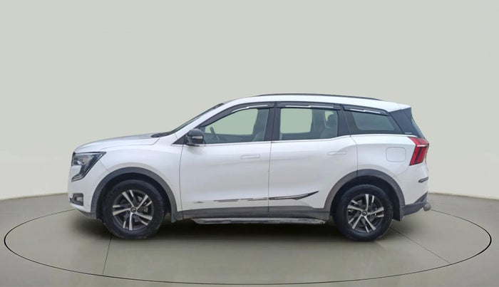 2022 Mahindra XUV700 AX 5 D MT 7 STR, Diesel, Manual, 89,558 km, Left Side
