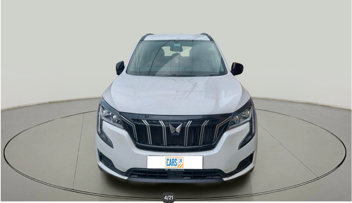 2022 Mahindra XUV700 AX 5 D MT 7 STR, Diesel, Manual, 89,558 km, Front