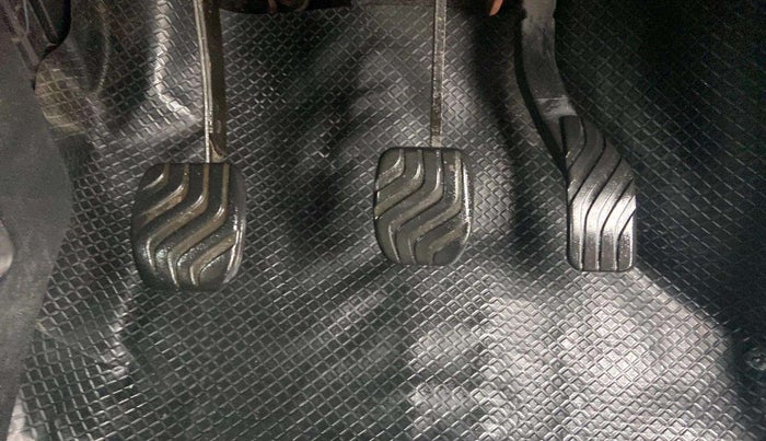 2019 Renault Kwid RXT 1.0 (O), Petrol, Manual, 90,483 km, Pedals