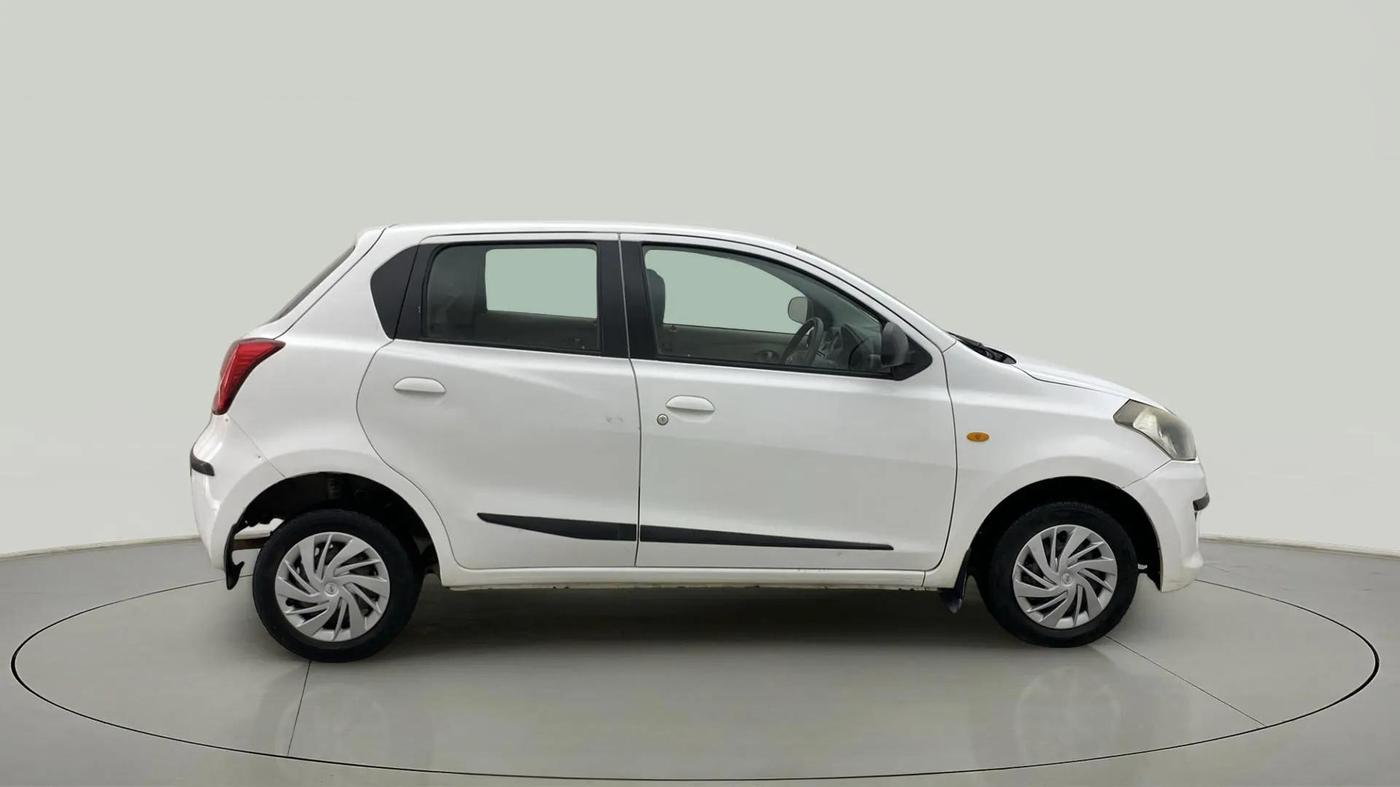 2014 Datsun Go T, Petrol, Manual, 60,658 km, Right Side View