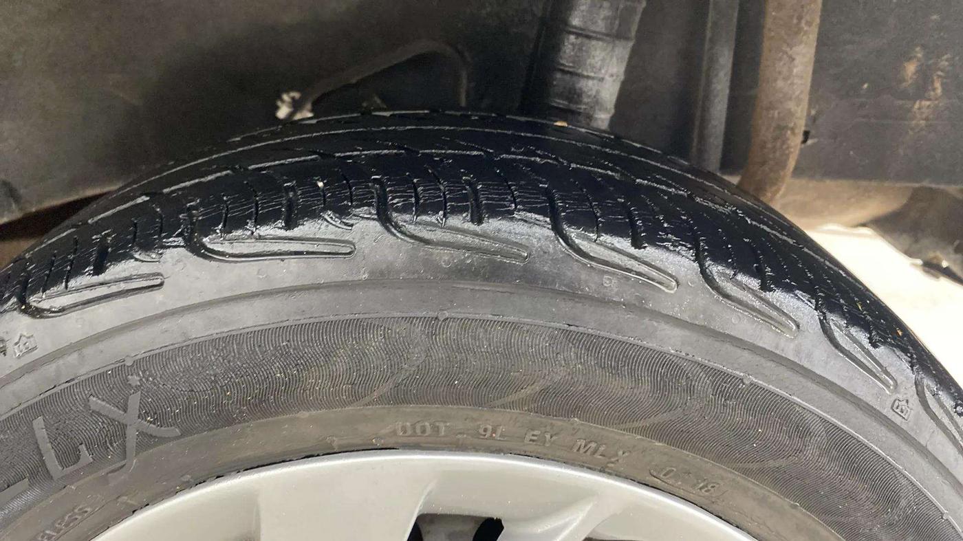 2014 Datsun Go T, Petrol, Manual, 60,658 km, Left Rear Tyre Tread