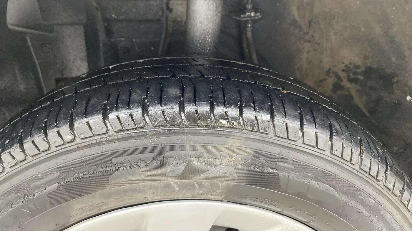 2014 Datsun Go T, Petrol, Manual, 60,658 km, Left Front Tyre Tread