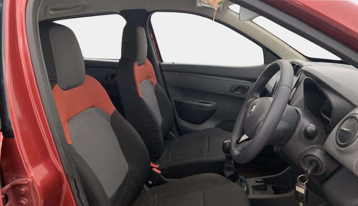 2016 Renault Kwid RXT 0.8, Petrol, Manual, 56,558 km, Right Side Front Door Cabin