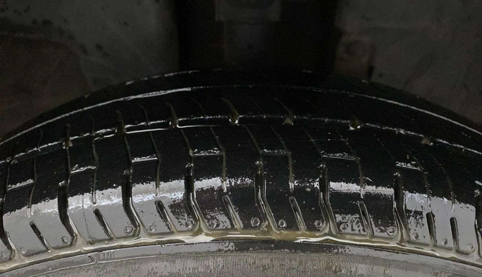 2016 Renault Kwid RXT 0.8, Petrol, Manual, 56,558 km, Right Front Tyre Tread