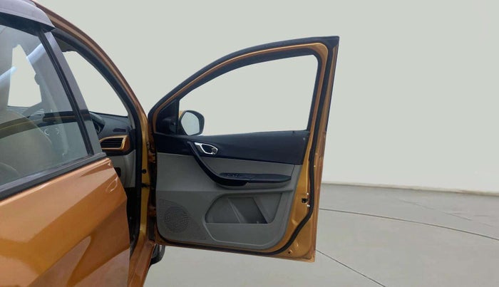 2017 Tata Tiago XZ PETROL, Petrol, Manual, 53,136 km, RHS Front Door