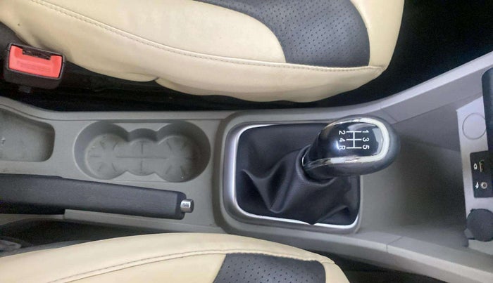 2017 Tata Tiago XZ PETROL, Petrol, Manual, 53,136 km, Gear Lever
