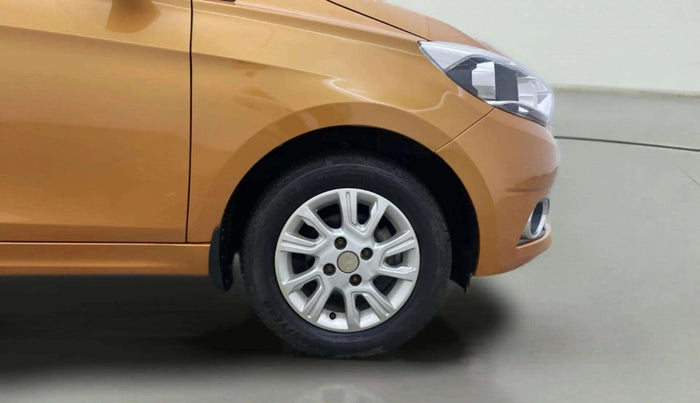 2017 Tata Tiago XZ PETROL, Petrol, Manual, 53,136 km, Right Front Wheel