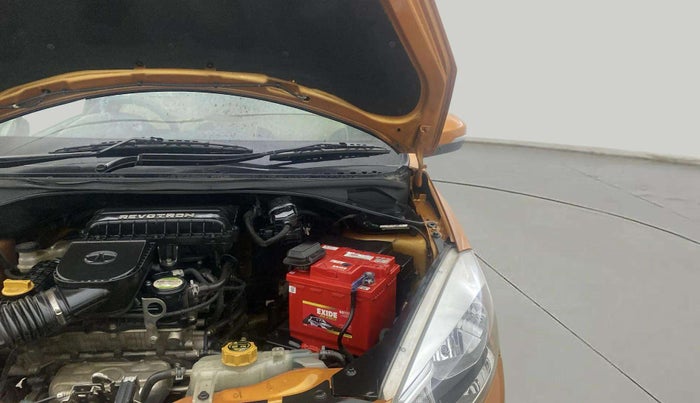 2017 Tata Tiago XZ PETROL, Petrol, Manual, 53,136 km, Engine View - Left
