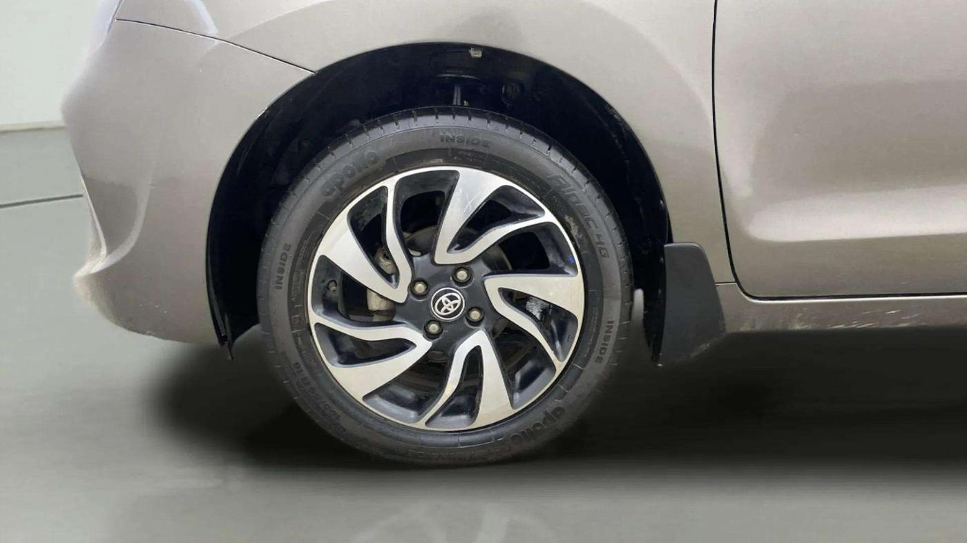 2021 Toyota Glanza G ISG, Petrol, Manual, 52,965 km, Left Front Wheel