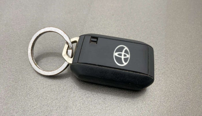 2021 Toyota Glanza G ISG, Petrol, Manual, 52,835 km, Key Close Up