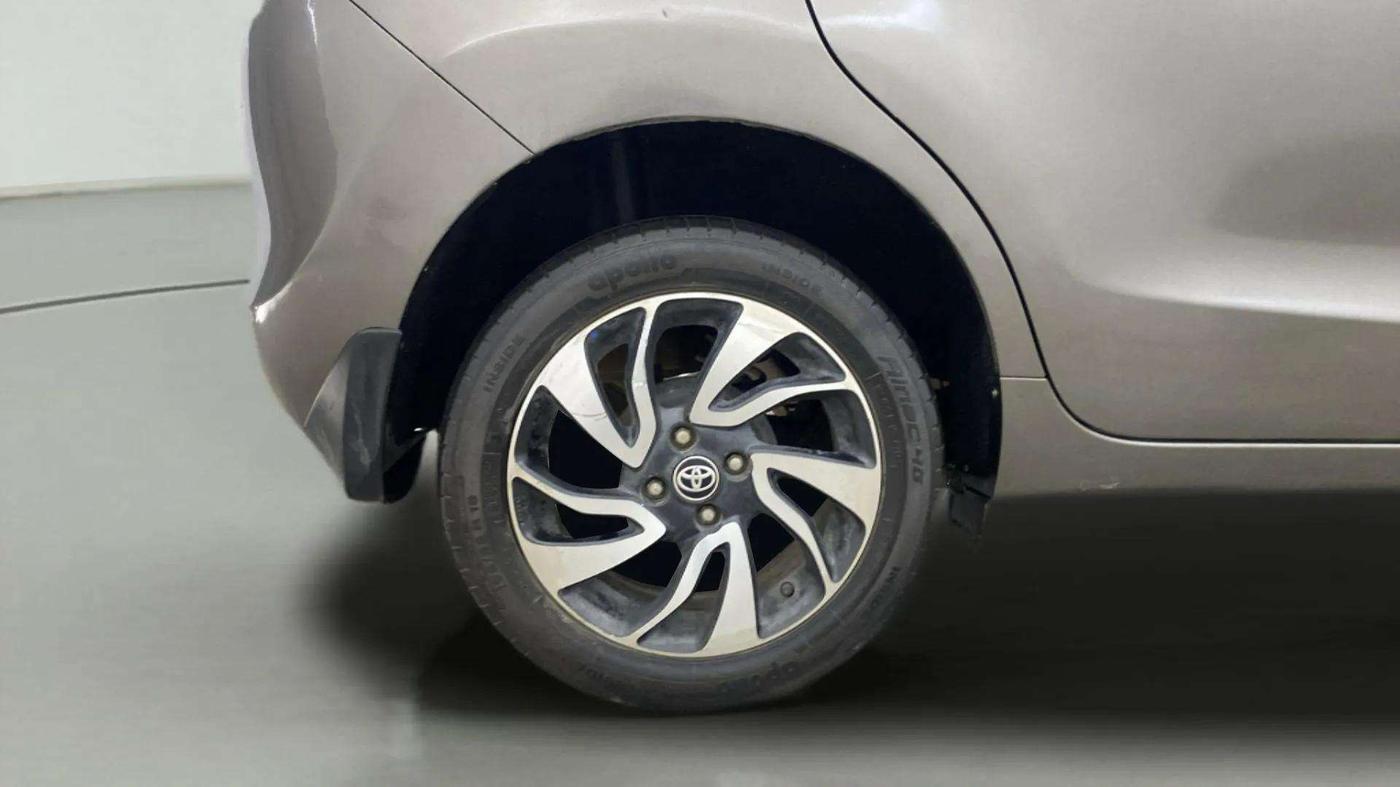 2021 Toyota Glanza G ISG, Petrol, Manual, 52,965 km, Right Rear Wheel