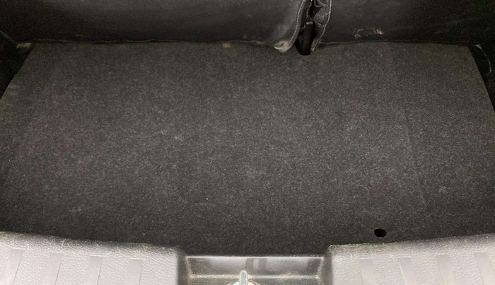 2015 Maruti Swift VXI, Petrol, Manual, 33,985 km, Boot Inside