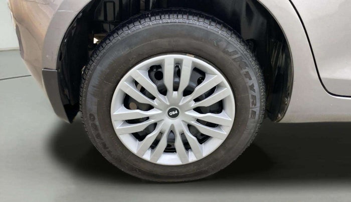2015 Maruti Swift VXI, Petrol, Manual, 33,985 km, Right Rear Wheel